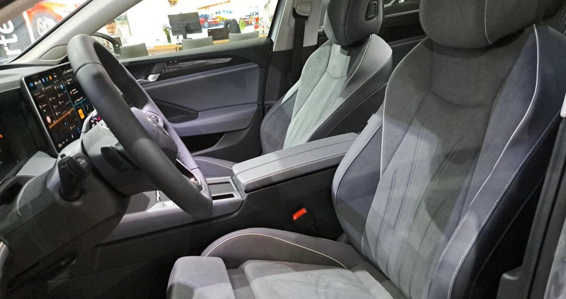 Volkswagen Passat cena 182400 przebieg: 10, rok produkcji 2024 z Dobra małe 781